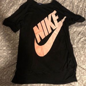 Women’s Nike tee